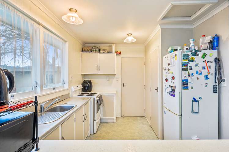 38 Holdsworth Avenue Trentham_6