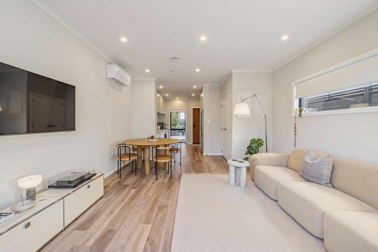 18 Joseph Bolton Crescent Wallaceville_11