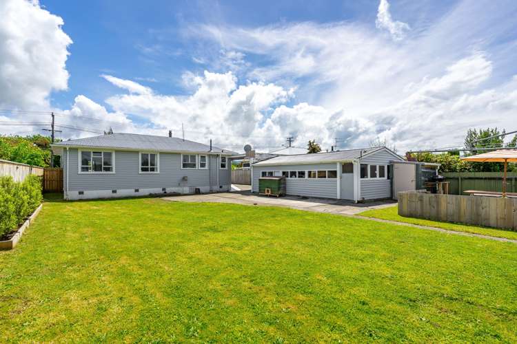 222 High Street North Carterton_17