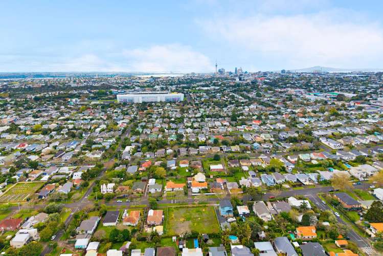 39 to 41 Parrish Road Sandringham_6