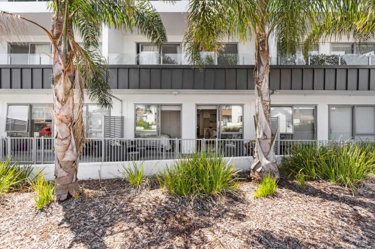 6/17 Link Crescent Stanmore Bay_12