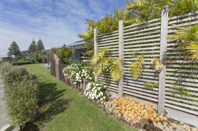 36 Ripiro Drive Baylys Beach_40