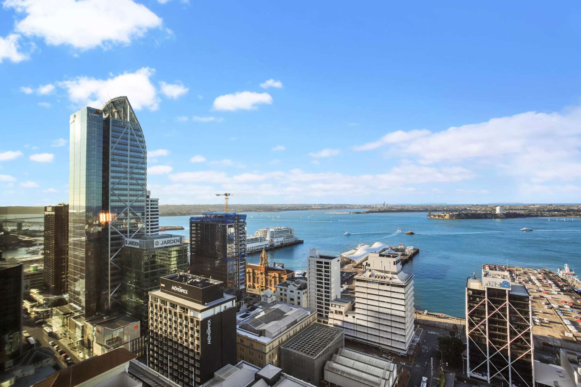 2802/10 Commerce Street City Centre_0
