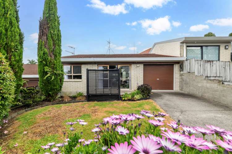 2/14 Menary Street Papakura_1