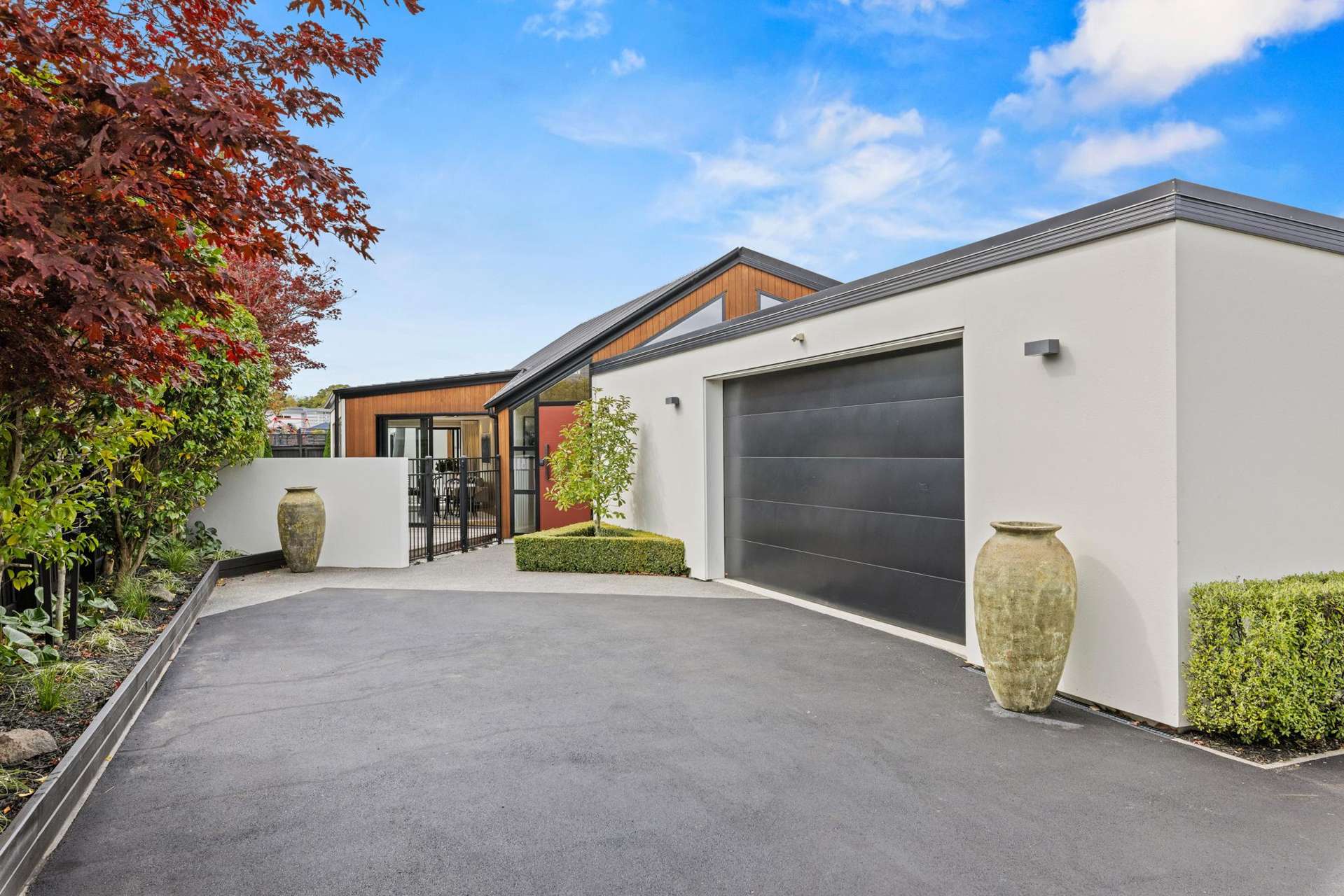 15 St Andrews Square Strowan_0
