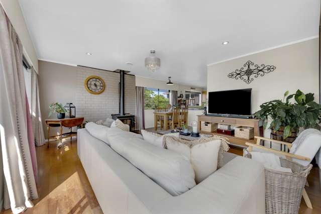 9B Butley Drive Farm Cove_3