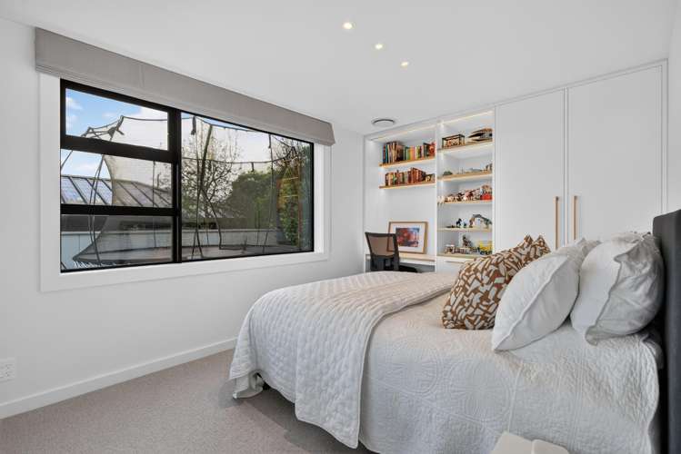 5 Howard Road Eastbourne_29
