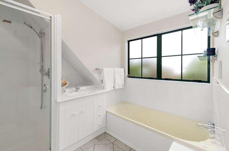 13 Landon Place Pukekohe_18