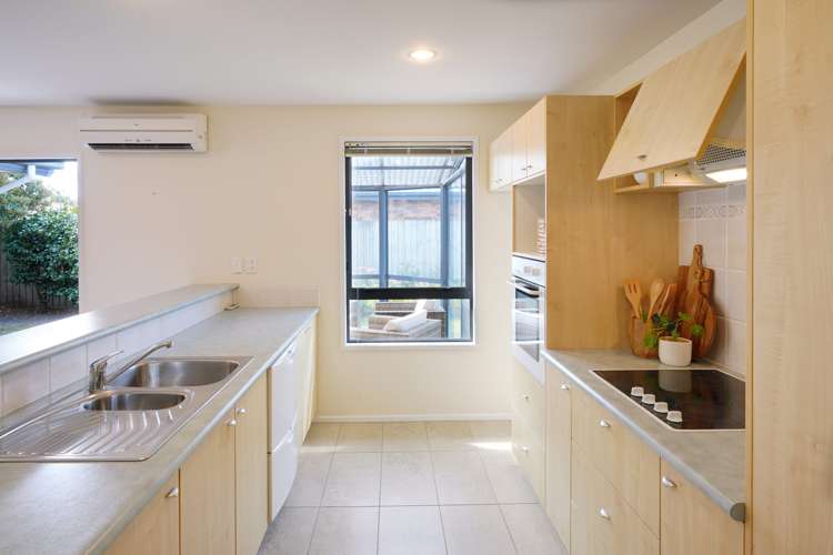 6 Delta Way Woolston_5
