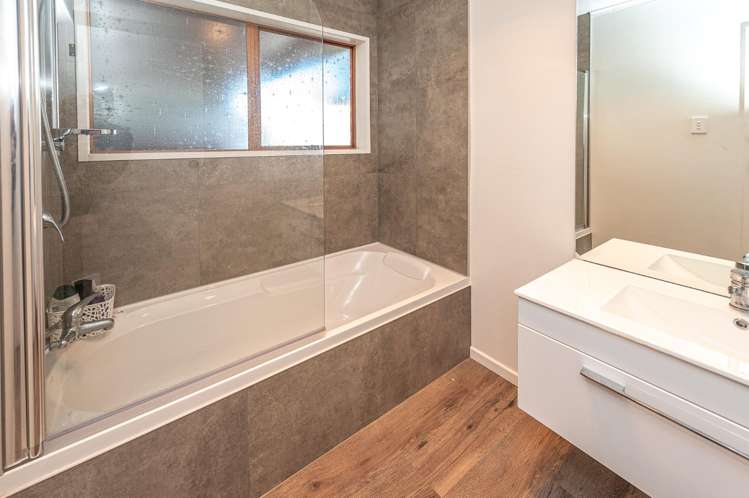 10 Banks Place 1230_8