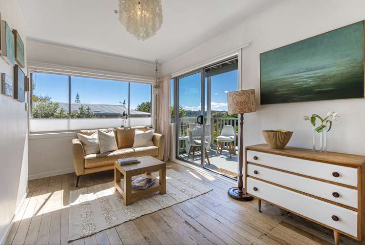 6 Wattle Road Oneroa_5