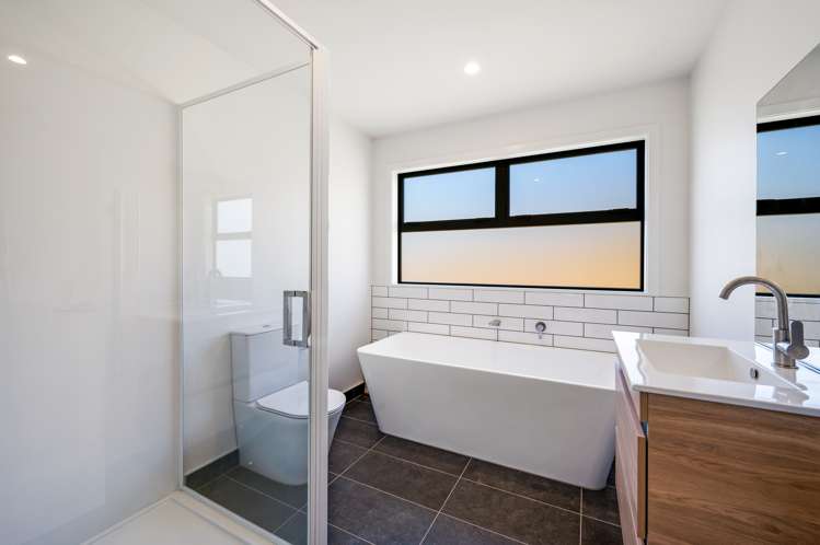 14 Pounamu Avenue Albert Town_14