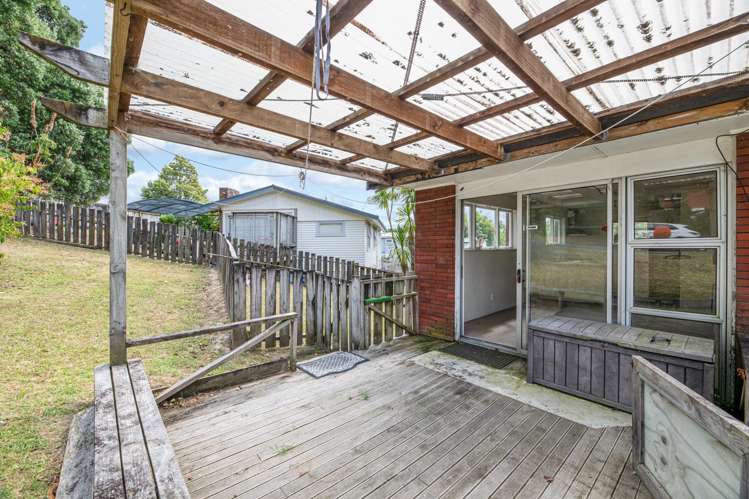 1/2 Kashmir Road Glen Eden_9