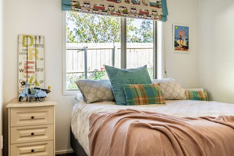 6 Gavinike Place Waimauku_19