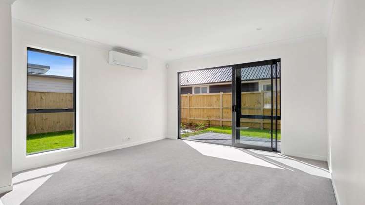 15b Marine Garden Crescent Beachlands_4