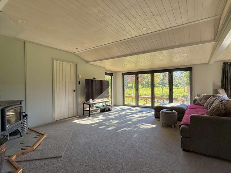 22 Reid Road_5