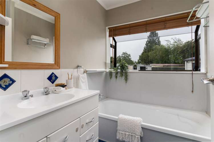 7 Leeds Place Solway_6