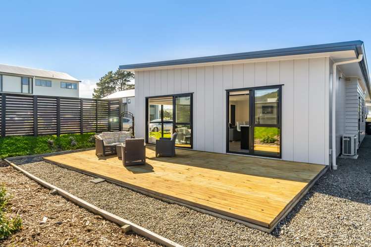 1 Taraiti Crescent Porirua_26