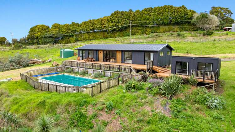 2 Craig Road Pollok_3