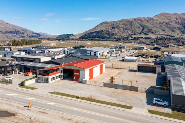 126 Ballantyne Road and 6 Endeavour Street Wanaka_4