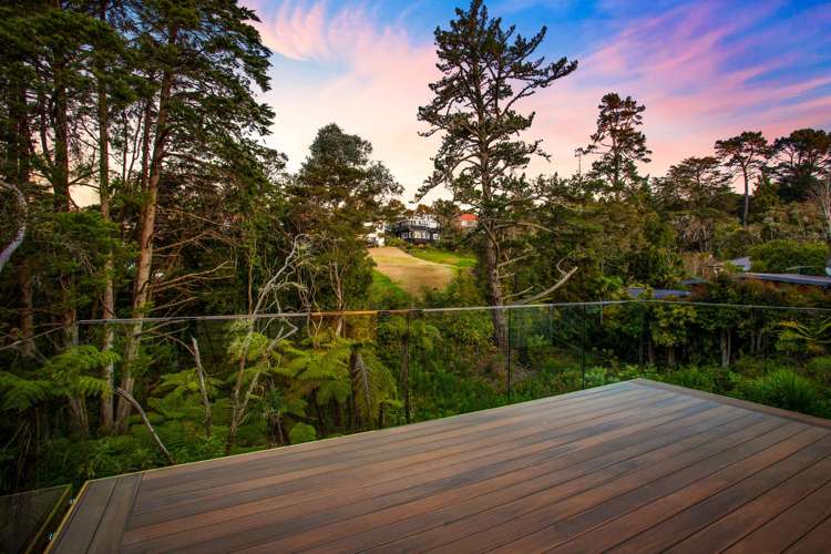 27A Fairmount Road Titirangi_27