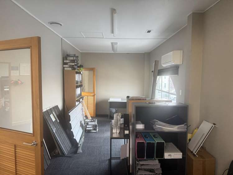 207 Avenue Road East Hastings_6