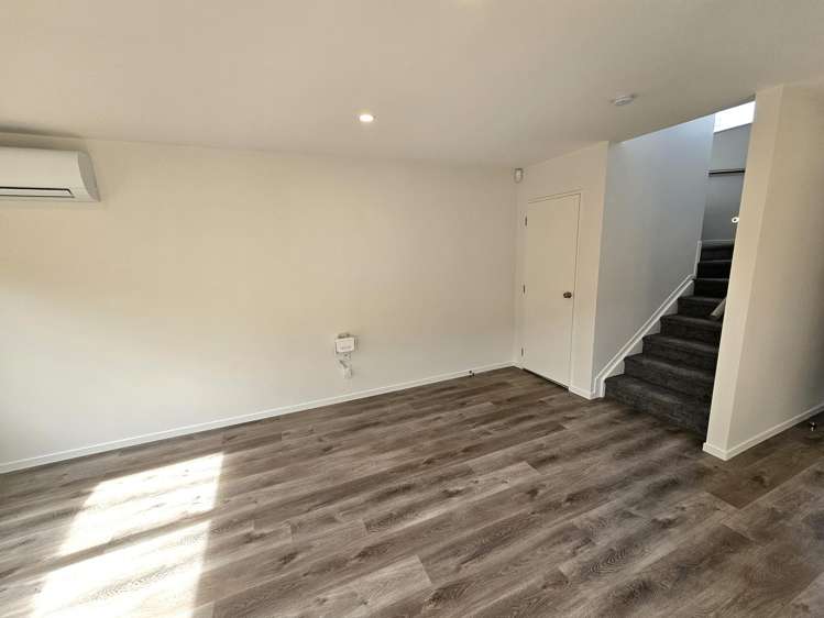 4f Hepburn Road Glendene_3