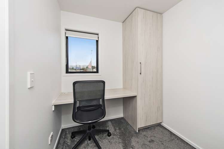 2/241 Lincoln Road Addington_7