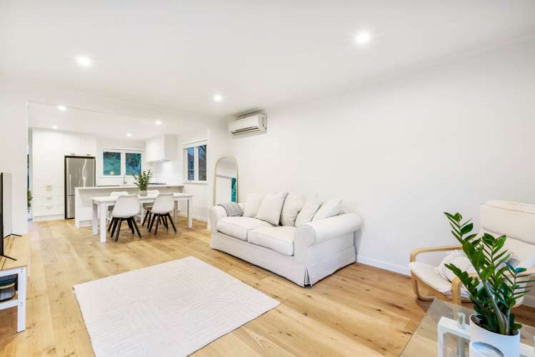 8 Daffodil Street Titirangi_5