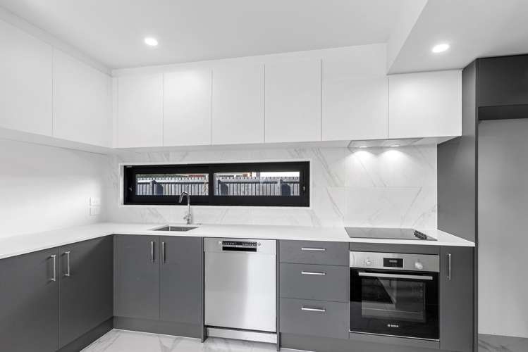 4/35 Hare Street_2