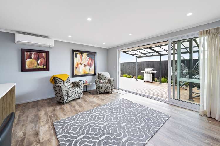 28 Whitehorn Drive Lincoln_7