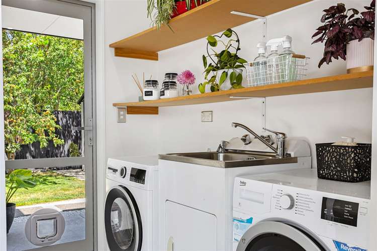 10 Lakebridge Place Parklands_10