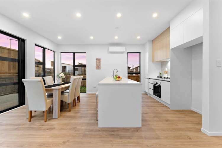 5 Taiororua Avenue Massey_5