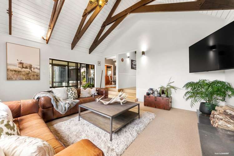 212 Ara-Kotinga Whitford_4