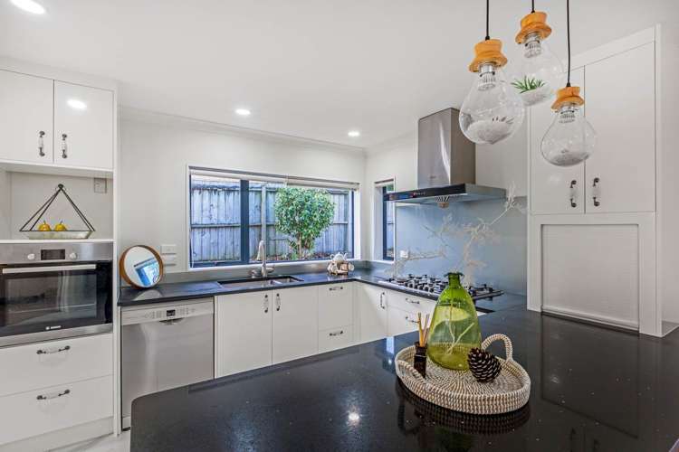 11 Buncrana Place Pinehill_3