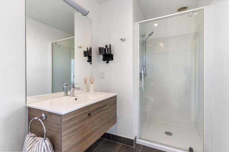 16 Radcliffe Street Glen Innes_15