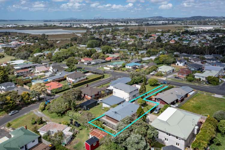 2/54 Tirimoana Road Te Atatu South_18