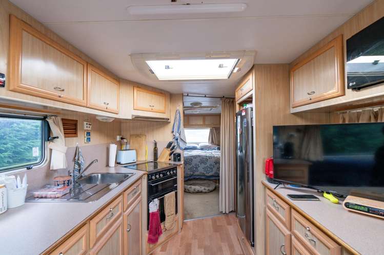 499 Avon Road Tisbury_40