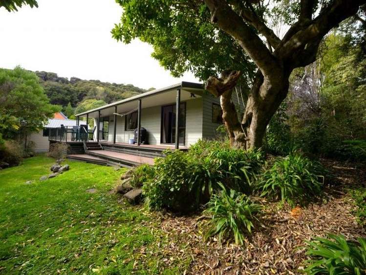 13 Kowhai Grove Akaroa_0