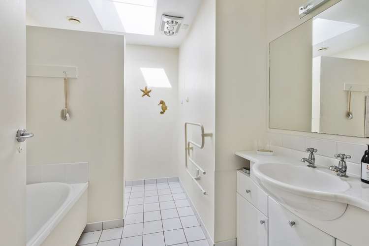 10 Inverell Way Seatoun_9