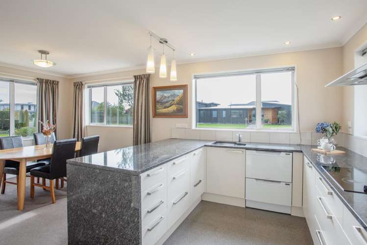 21 Talboys Drive Winton_9