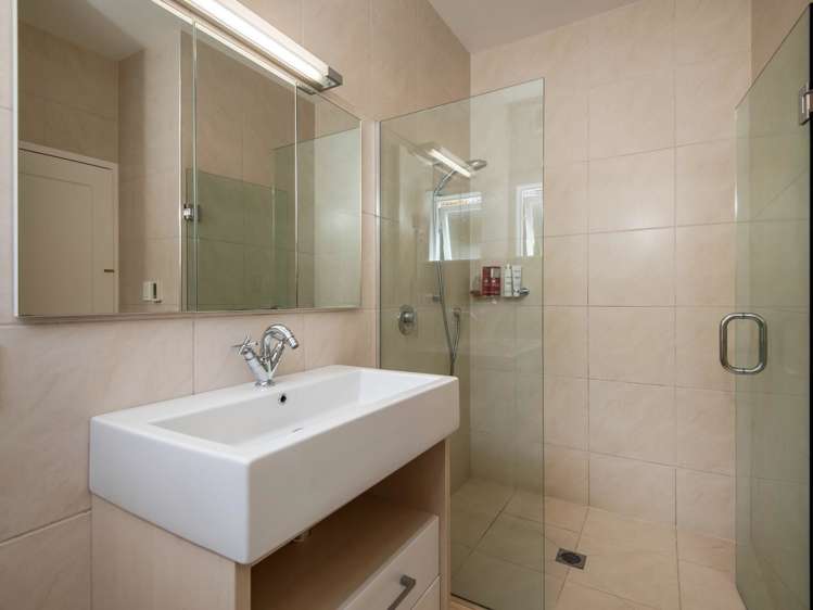 44 Shore Road Remuera_21