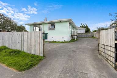 38 Burundi Ave_3