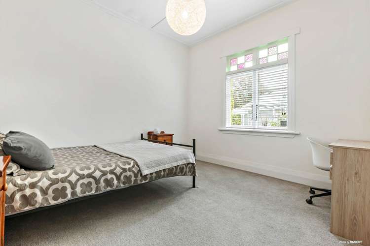 67 Beach Road Pahurehure_7