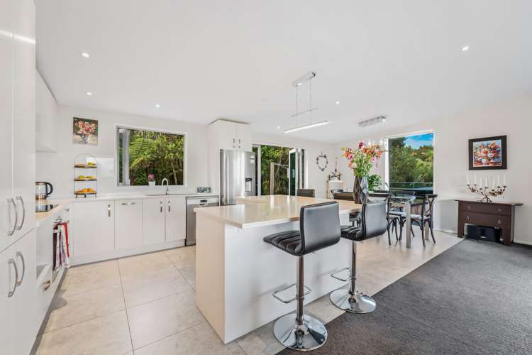 87 Roberts Road Matakatia_7