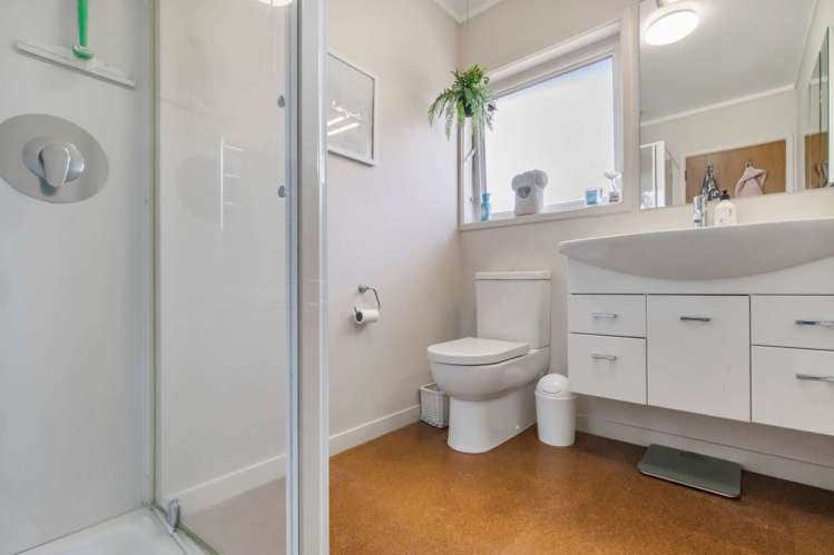 8 Beverley Crescent Hillcrest_12