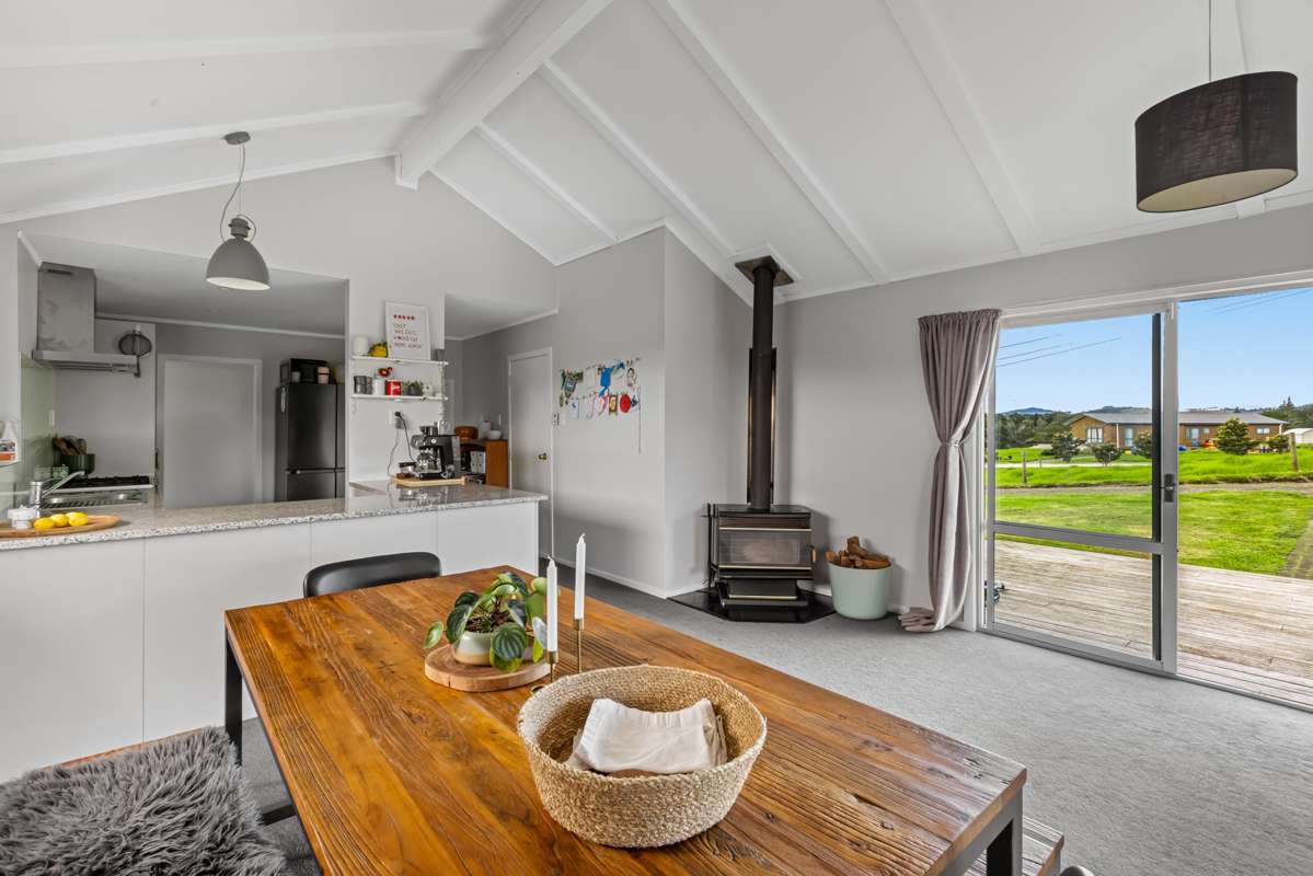 178 West Coast Road_5