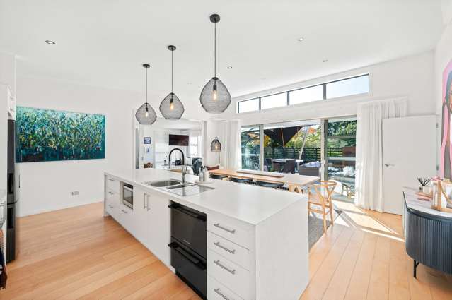 15 Hunt Place Albert Town_3