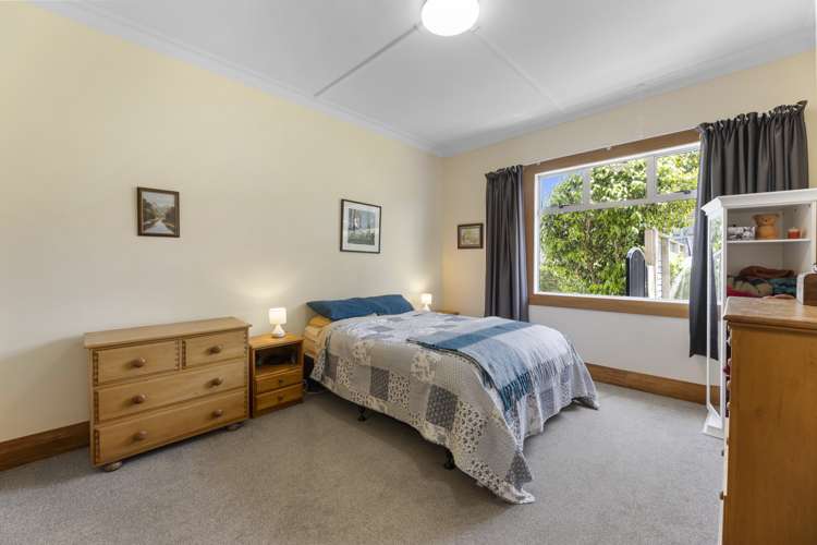 6 Burns Street Port Chalmers_11