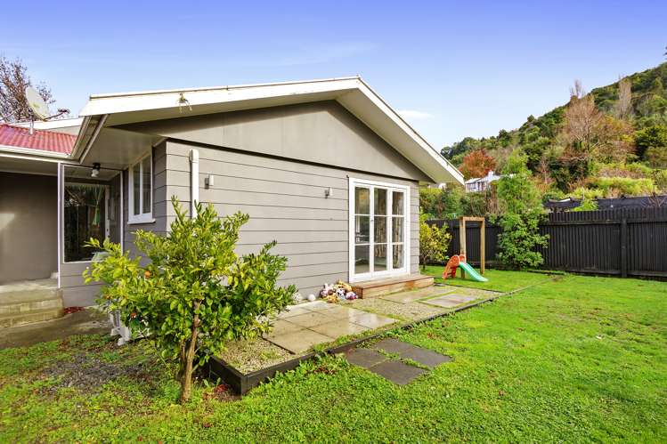 3 Fox Street Featherston_16